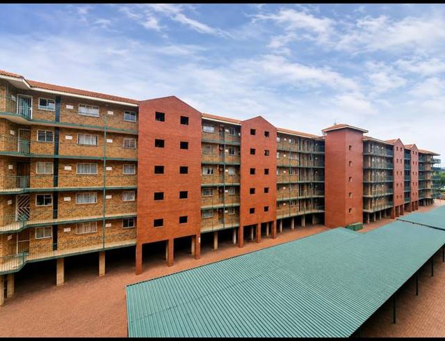 2 BEDROOM APARTMENT FOR SALE IN DIE HOEWES